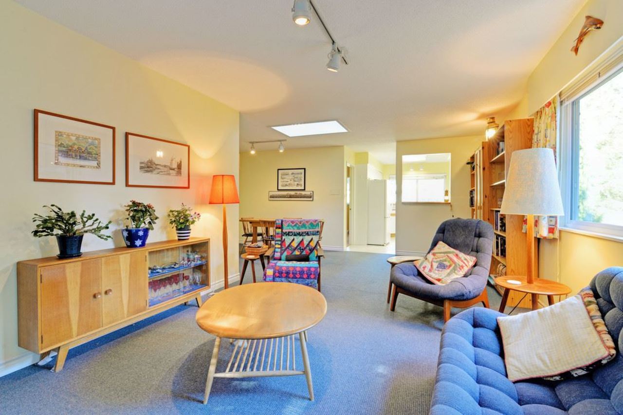 8.jpg at 4663  Place, Lynn Valley, North Vancouver 8.jpg at 4663  Place, Lynn Valley, North Vancouver