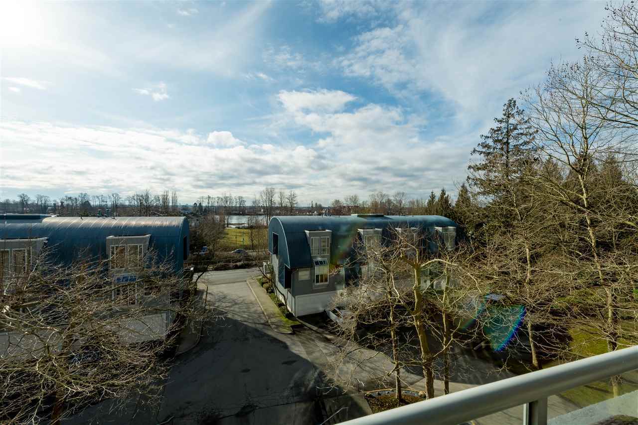 104 - 3061 E E Kent Avenue Avenue North, Fraserview VE, Vancouver East 