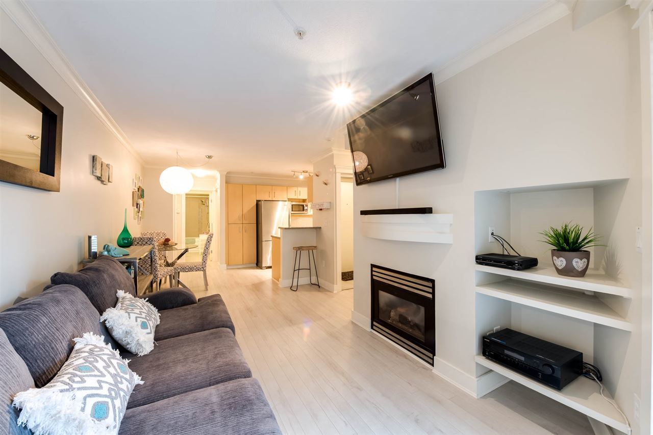 332-lonsdale-avenue-lower-lonsdale-north-vancouver-04 at C4 - 332 Lonsdale Avenue, Lower Lonsdale, North Vancouver 332-lonsdale-avenue-lower-lonsdale-north-vancouver-04 at C4 - 332 Lonsdale Avenue, Lower Lonsdale, North Vancouver