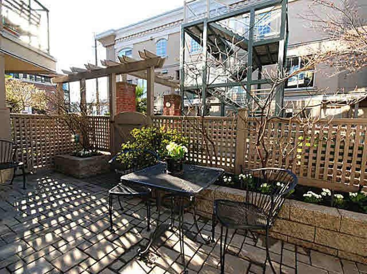 332-lonsdale-avenue-lower-lonsdale-north-vancouver-09 at C4 - 332 Lonsdale Avenue, Lower Lonsdale, North Vancouver 332-lonsdale-avenue-lower-lonsdale-north-vancouver-09 at C4 - 332 Lonsdale Avenue, Lower Lonsdale, North Vancouver