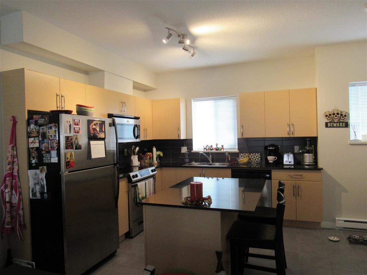 1661-fraser-avenue-glenwood-pq-port-coquitlam-05 at 605 - 1661 Fraser Avenue, Glenwood PQ, Port Coquitlam 1661-fraser-avenue-glenwood-pq-port-coquitlam-05 at 605 - 1661 Fraser Avenue, Glenwood PQ, Port Coquitlam