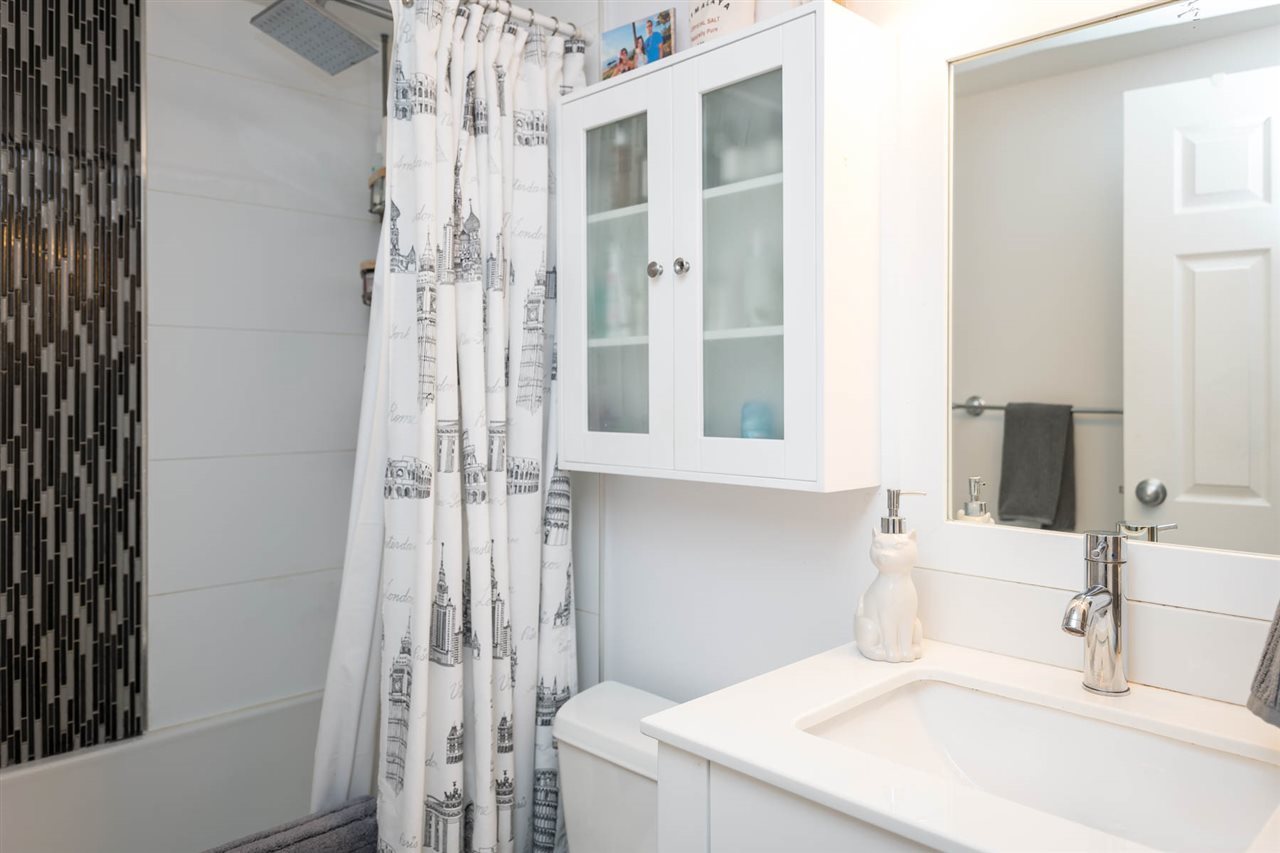 825-e-7th-avenue-mount-pleasant-ve-vancouver-east-06 at 207 - 825 E 7th Avenue, Mount Pleasant VE, Vancouver East 825-e-7th-avenue-mount-pleasant-ve-vancouver-east-06 at 207 - 825 E 7th Avenue, Mount Pleasant VE, Vancouver East