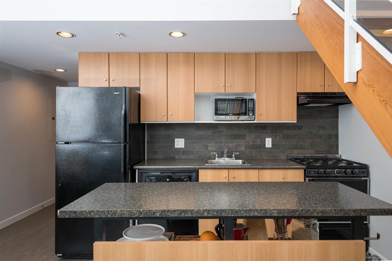 933-seymour-street-downtown-vw-vancouver-west-05 at 714 - 933 Seymour Street, Downtown VW, Vancouver West 933-seymour-street-downtown-vw-vancouver-west-05 at 714 - 933 Seymour Street, Downtown VW, Vancouver West