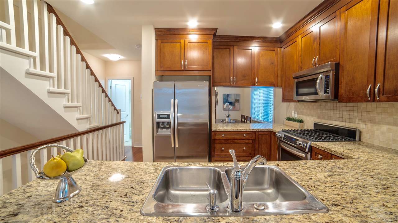 272-w-4th-street-lower-lonsdale-north-vancouver-14 at B2/4 - 272 W 4th Street, Lower Lonsdale, North Vancouver 272-w-4th-street-lower-lonsdale-north-vancouver-14 at B2/4 - 272 W 4th Street, Lower Lonsdale, North Vancouver