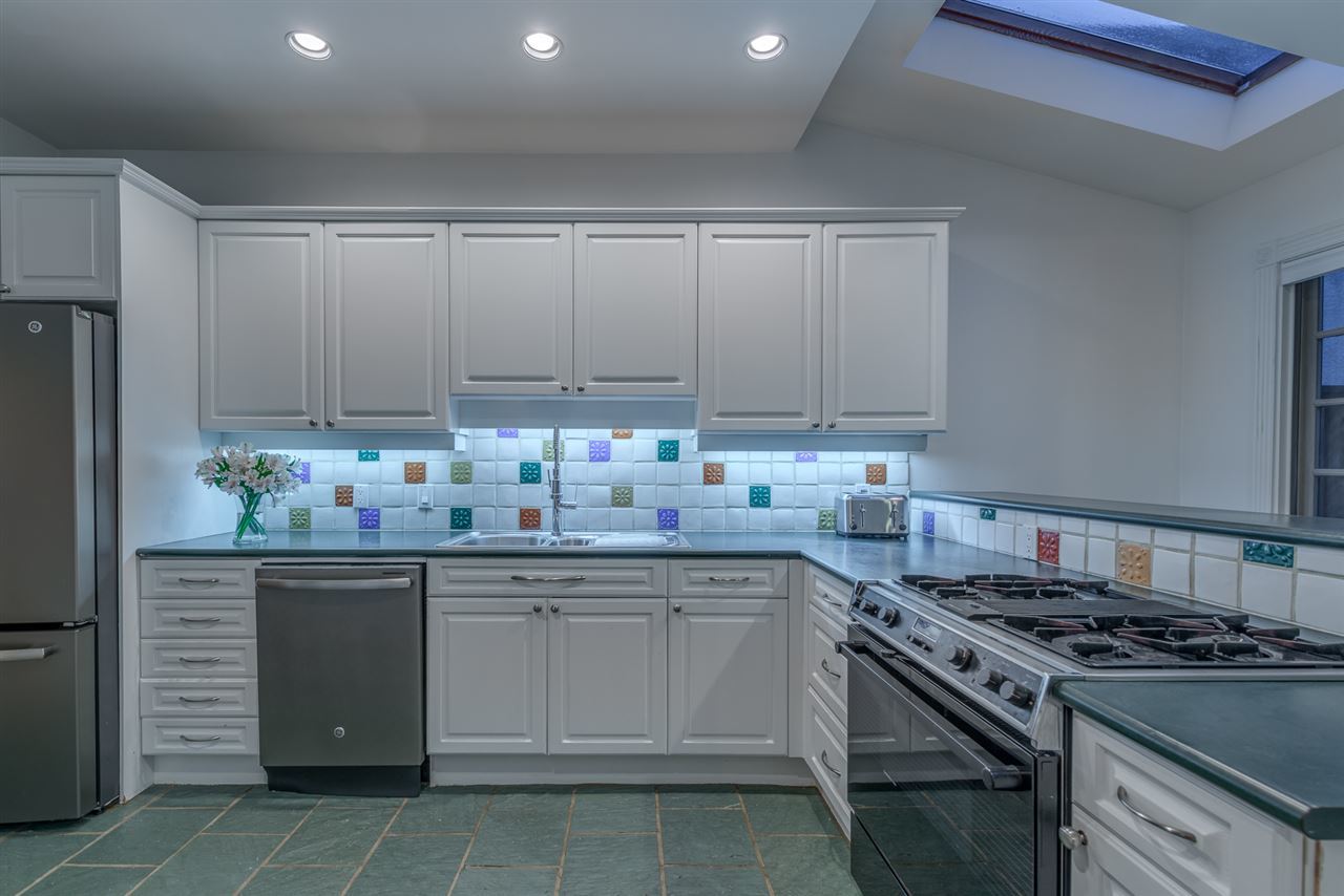 kitchen at 238 W 5th Street, Lower Lonsdale, North Vancouver kitchen at 238 W 5th Street, Lower Lonsdale, North Vancouver