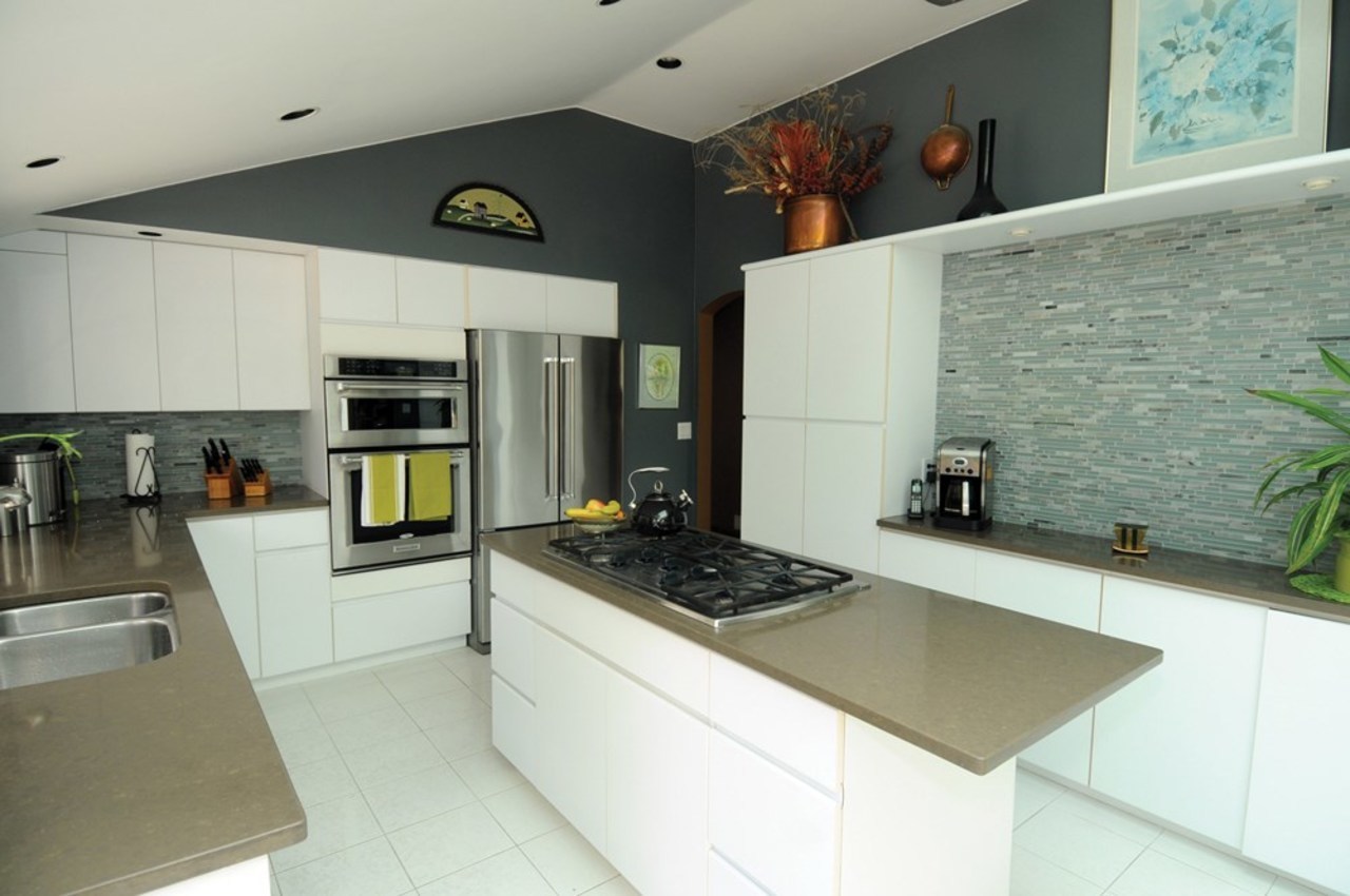 2644 Poplynn Place, Westlynn, North Vancouver  by Miller Wark Real Estate Team 2644 Poplynn Place, Westlynn, North Vancouver