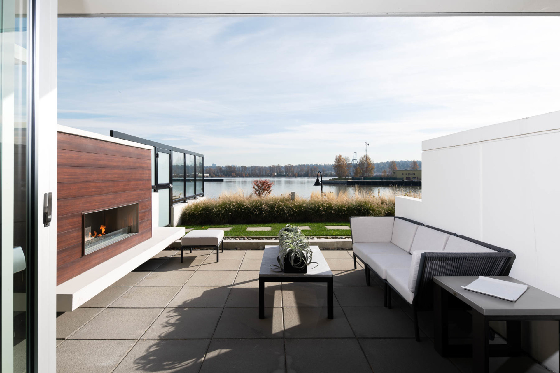 TH209 - 210 Salter Street, Queensborough, New Westminster 