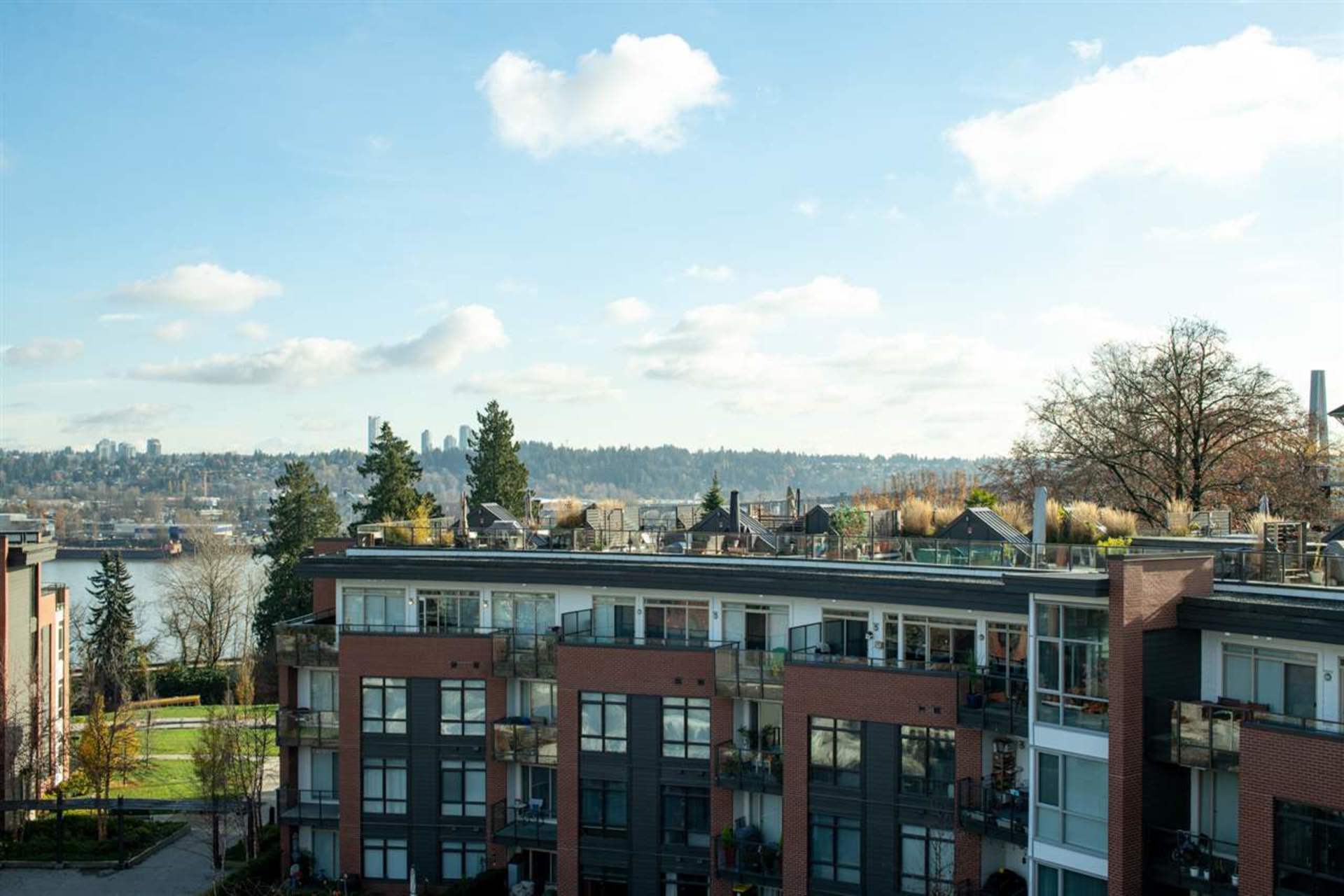 26-e-royal-avenue-fraserview-nw-new-westminster-03 at 404 - 26 E Royal Avenue, Fraserview NW, New Westminster 26-e-royal-avenue-fraserview-nw-new-westminster-03 at 404 - 26 E Royal Avenue, Fraserview NW, New Westminster