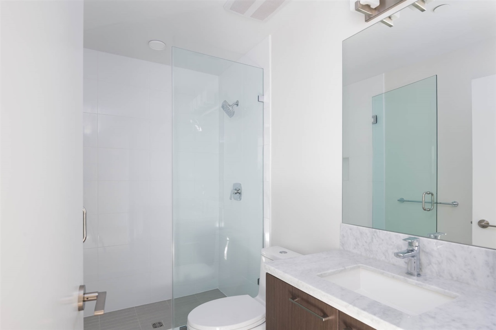 26-e-royal-avenue-fraserview-nw-new-westminster-10 at 404 - 26 E Royal Avenue, Fraserview NW, New Westminster 26-e-royal-avenue-fraserview-nw-new-westminster-10 at 404 - 26 E Royal Avenue, Fraserview NW, New Westminster