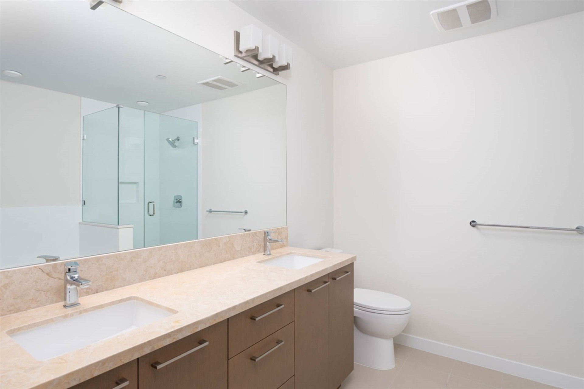 26-e-royal-avenue-fraserview-nw-new-westminster-11 at 405 - 26 E Royal Avenue, Fraserview NW, New Westminster 26-e-royal-avenue-fraserview-nw-new-westminster-11 at 405 - 26 E Royal Avenue, Fraserview NW, New Westminster