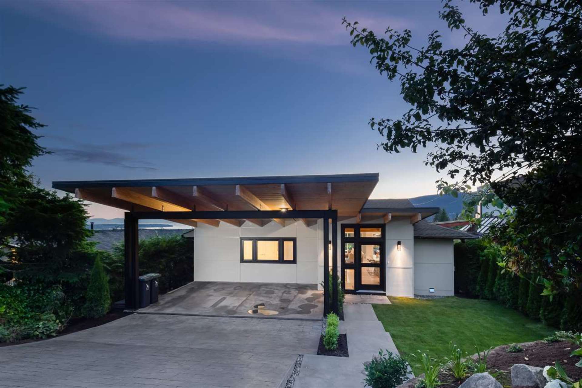 3961-st-pauls-avenue-upper-lonsdale-north-vancouver-02 at 3961 St. Pauls Avenue, Upper Lonsdale, North Vancouver 3961-st-pauls-avenue-upper-lonsdale-north-vancouver-02 at 3961 St. Pauls Avenue, Upper Lonsdale, North Vancouver