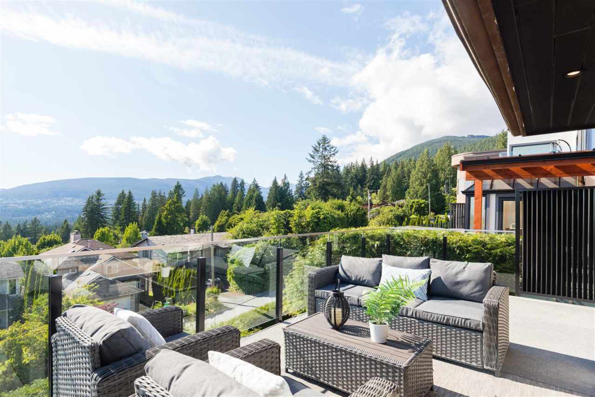 3961-st-pauls-avenue-upper-lonsdale-north-vancouver-31 at 3961 St. Pauls Avenue, Upper Lonsdale, North Vancouver 3961-st-pauls-avenue-upper-lonsdale-north-vancouver-31 at 3961 St. Pauls Avenue, Upper Lonsdale, North Vancouver