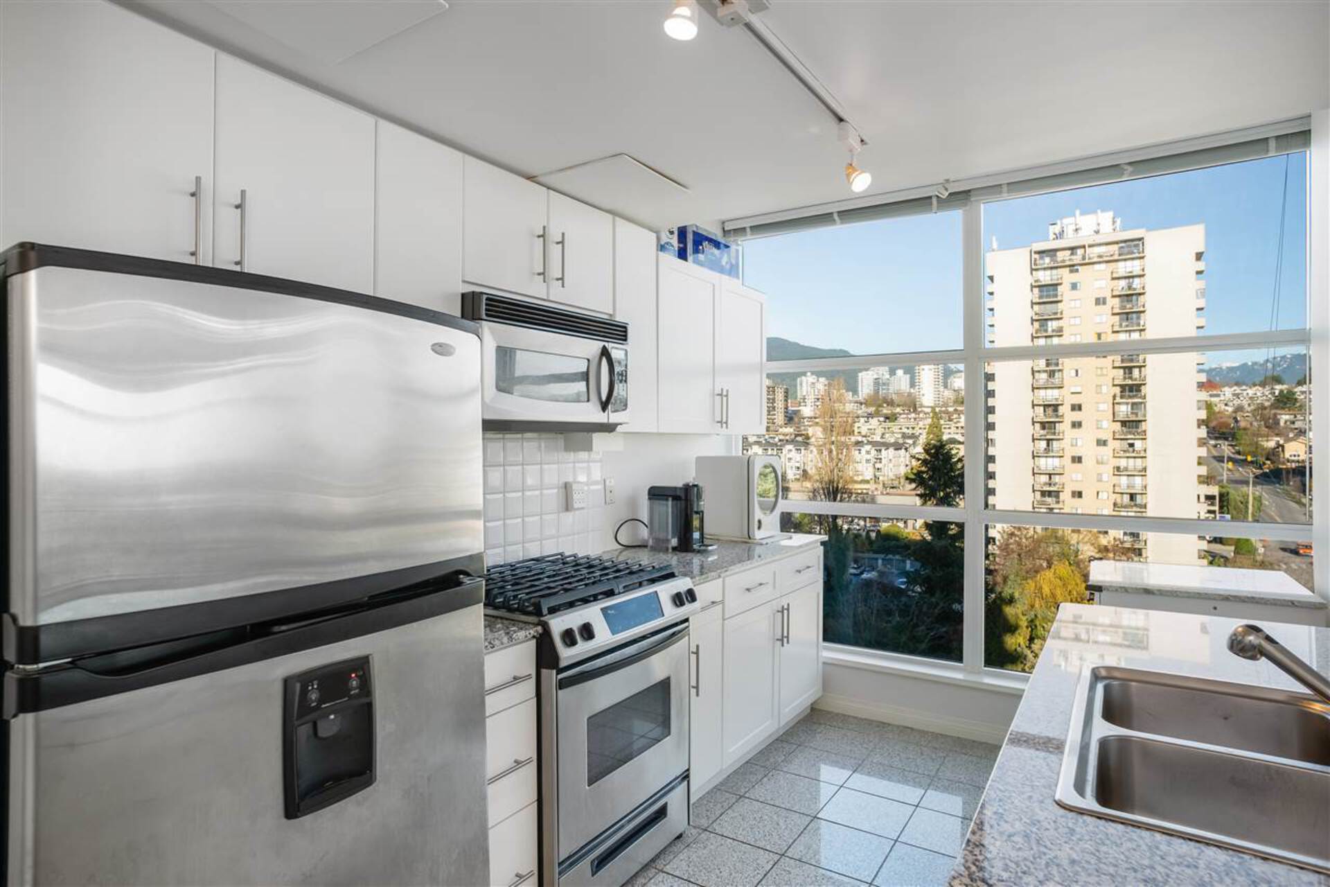 188-e-esplanade-street-lower-lonsdale-north-vancouver-05 at 1601 - 188 E Esplanade Street, Lower Lonsdale, North Vancouver 188-e-esplanade-street-lower-lonsdale-north-vancouver-05 at 1601 - 188 E Esplanade Street, Lower Lonsdale, North Vancouver