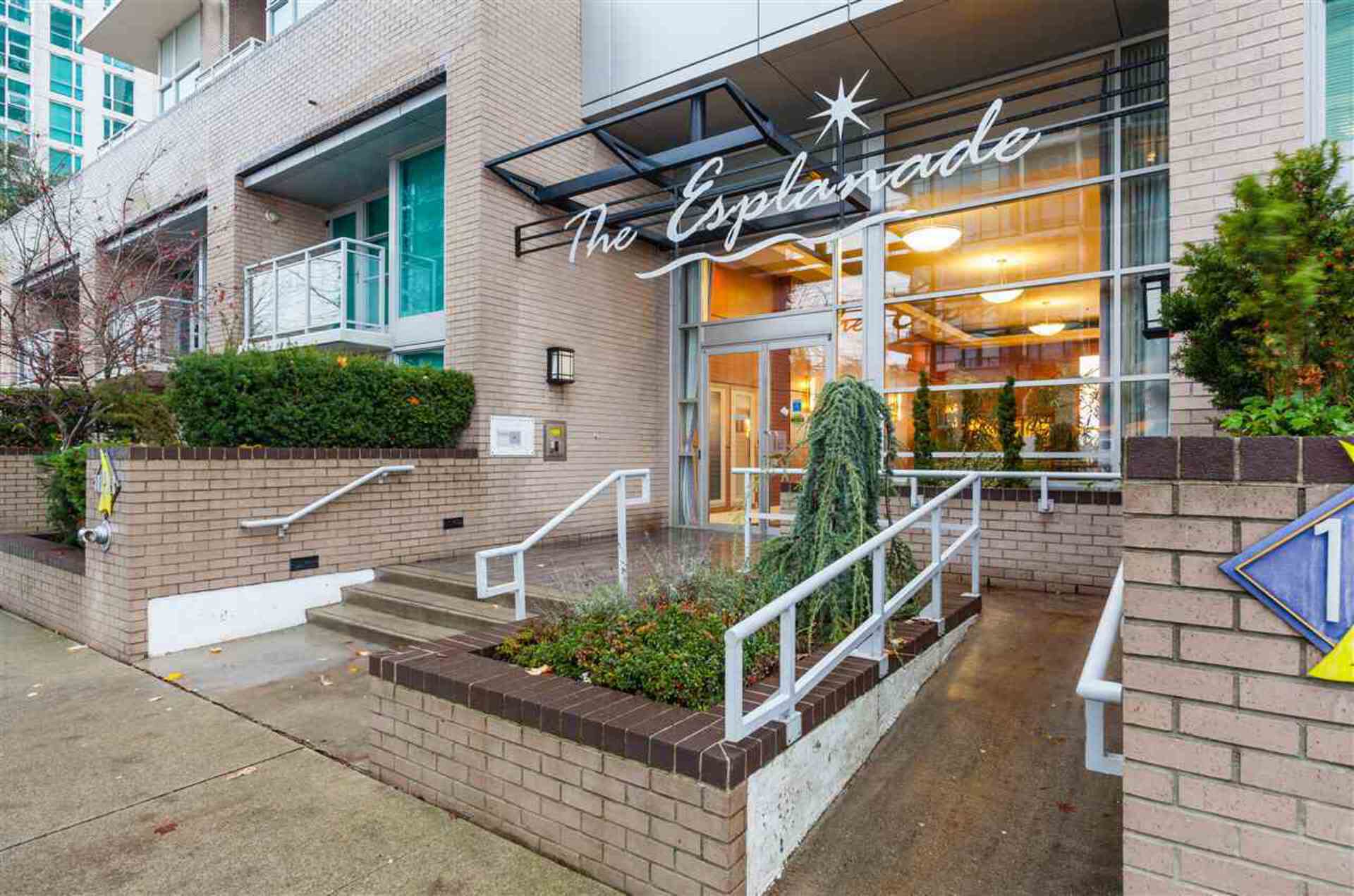 188-e-esplanade-street-lower-lonsdale-north-vancouver-17 at 1601 - 188 E Esplanade Street, Lower Lonsdale, North Vancouver 188-e-esplanade-street-lower-lonsdale-north-vancouver-17 at 1601 - 188 E Esplanade Street, Lower Lonsdale, North Vancouver