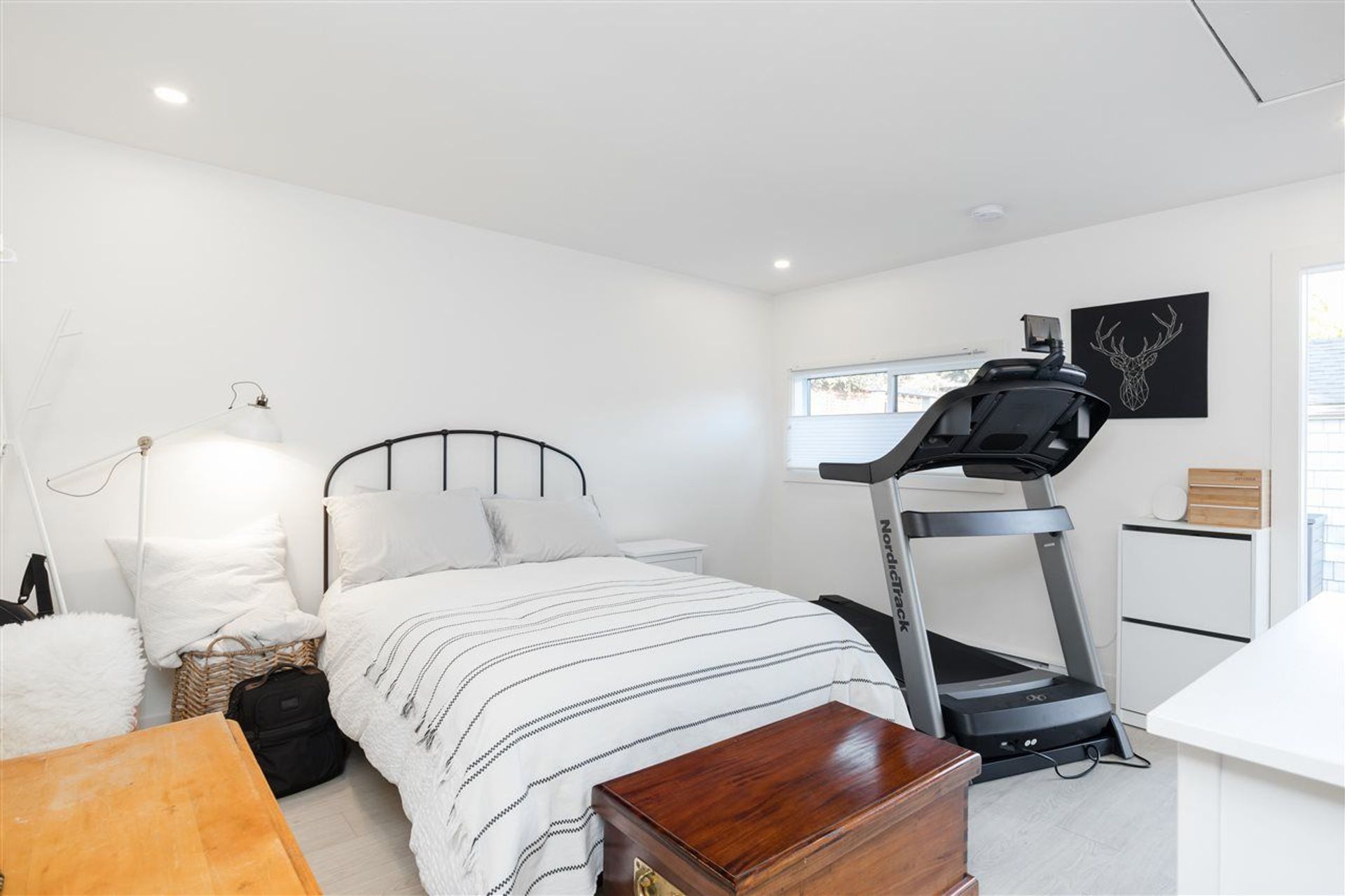 238-w-5th-street-lower-lonsdale-north-vancouver-22 at 238 W 5th Street, Lower Lonsdale, North Vancouver 238-w-5th-street-lower-lonsdale-north-vancouver-22 at 238 W 5th Street, Lower Lonsdale, North Vancouver