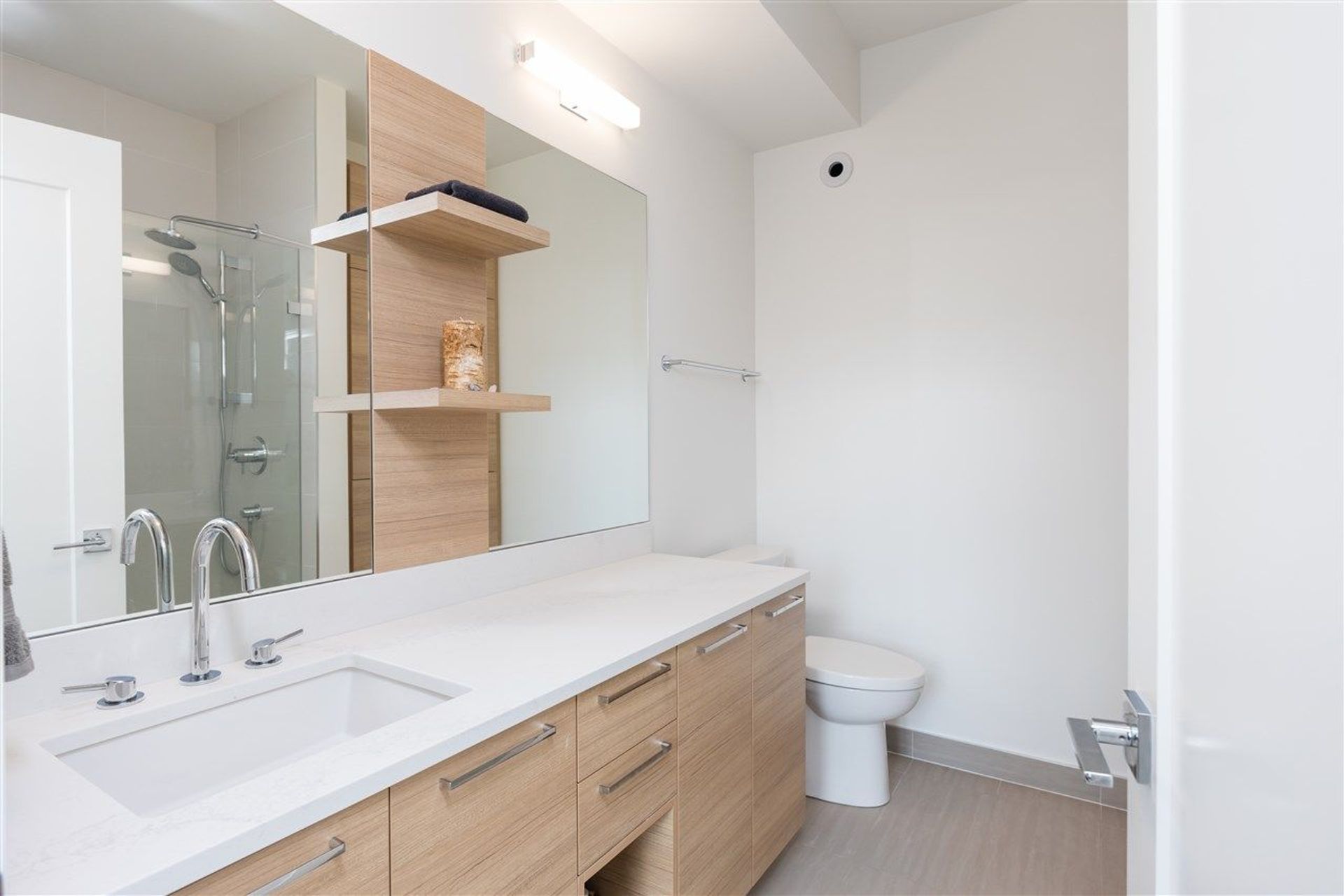 856-orwell-street-lynnmour-north-vancouver-11 at 4 - 856 Orwell Street, Lynnmour, North Vancouver 856-orwell-street-lynnmour-north-vancouver-11 at 4 - 856 Orwell Street, Lynnmour, North Vancouver