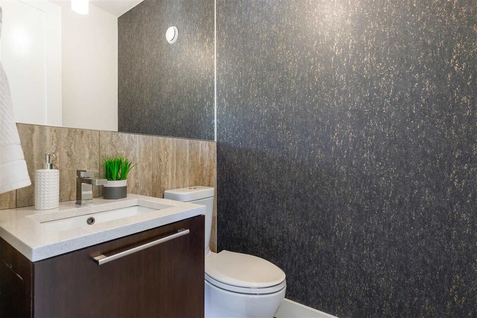 907-kennedy-avenue-edgemont-north-vancouver-26 at 907 Kennedy Avenue, Edgemont, North Vancouver 907-kennedy-avenue-edgemont-north-vancouver-26 at 907 Kennedy Avenue, Edgemont, North Vancouver