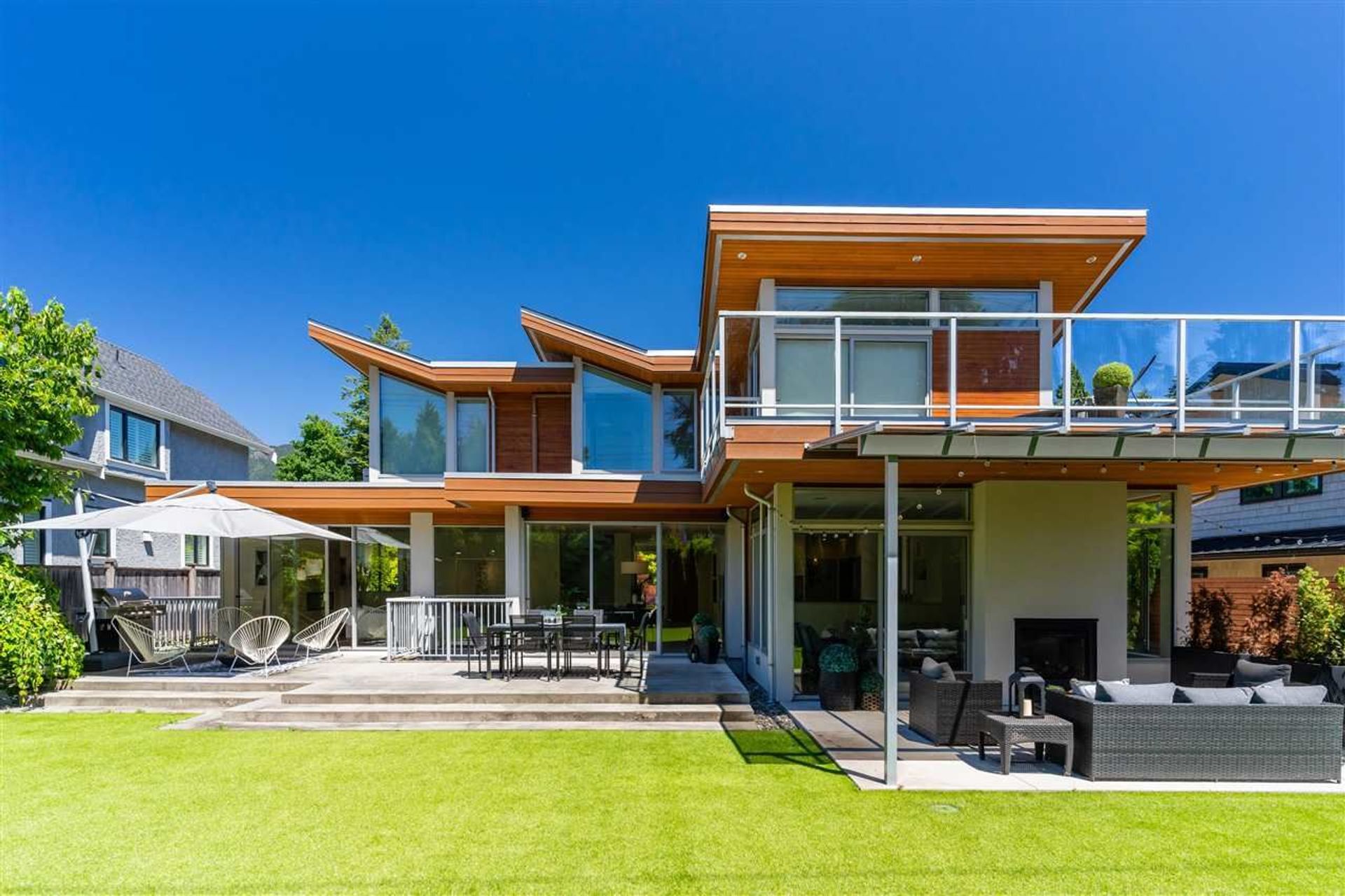 907-kennedy-avenue-edgemont-north-vancouver-40 at 907 Kennedy Avenue, Edgemont, North Vancouver 907-kennedy-avenue-edgemont-north-vancouver-40 at 907 Kennedy Avenue, Edgemont, North Vancouver