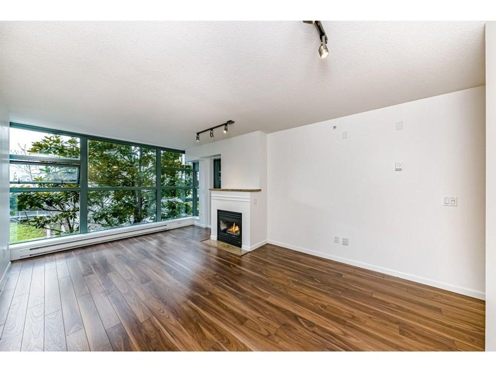 4398-buchanan-street-brentwood-park-burnaby-north-04 at 402 - 4398 Buchanan Street, Brentwood Park, Burnaby North 4398-buchanan-street-brentwood-park-burnaby-north-04 at 402 - 4398 Buchanan Street, Brentwood Park, Burnaby North