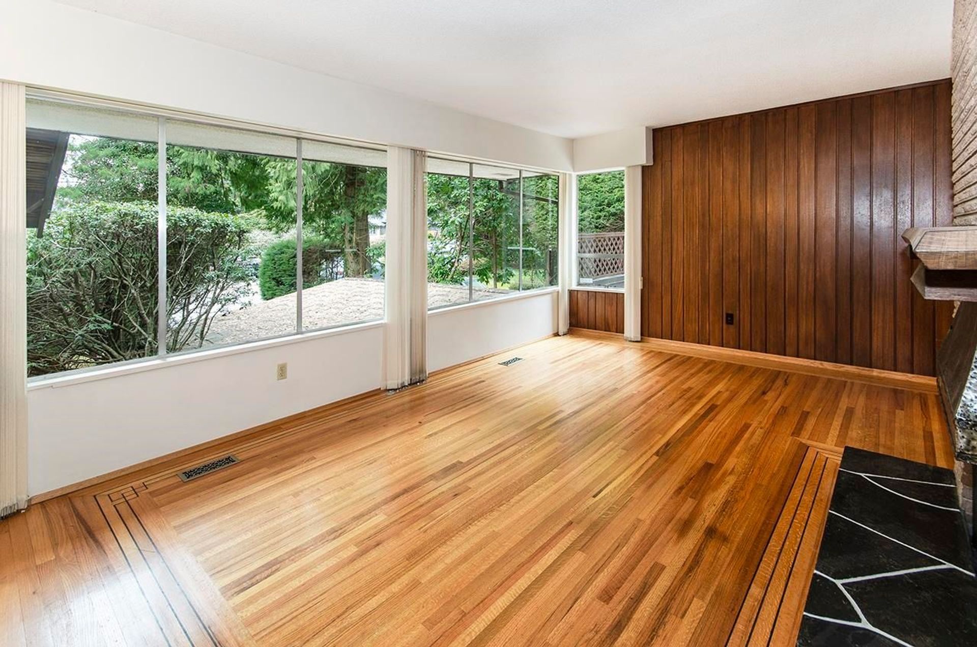 3738-hillcrest-avenue-edgemont-north-vancouver-03 at 3738 Hillcrest Avenue, Edgemont, North Vancouver 3738-hillcrest-avenue-edgemont-north-vancouver-03 at 3738 Hillcrest Avenue, Edgemont, North Vancouver