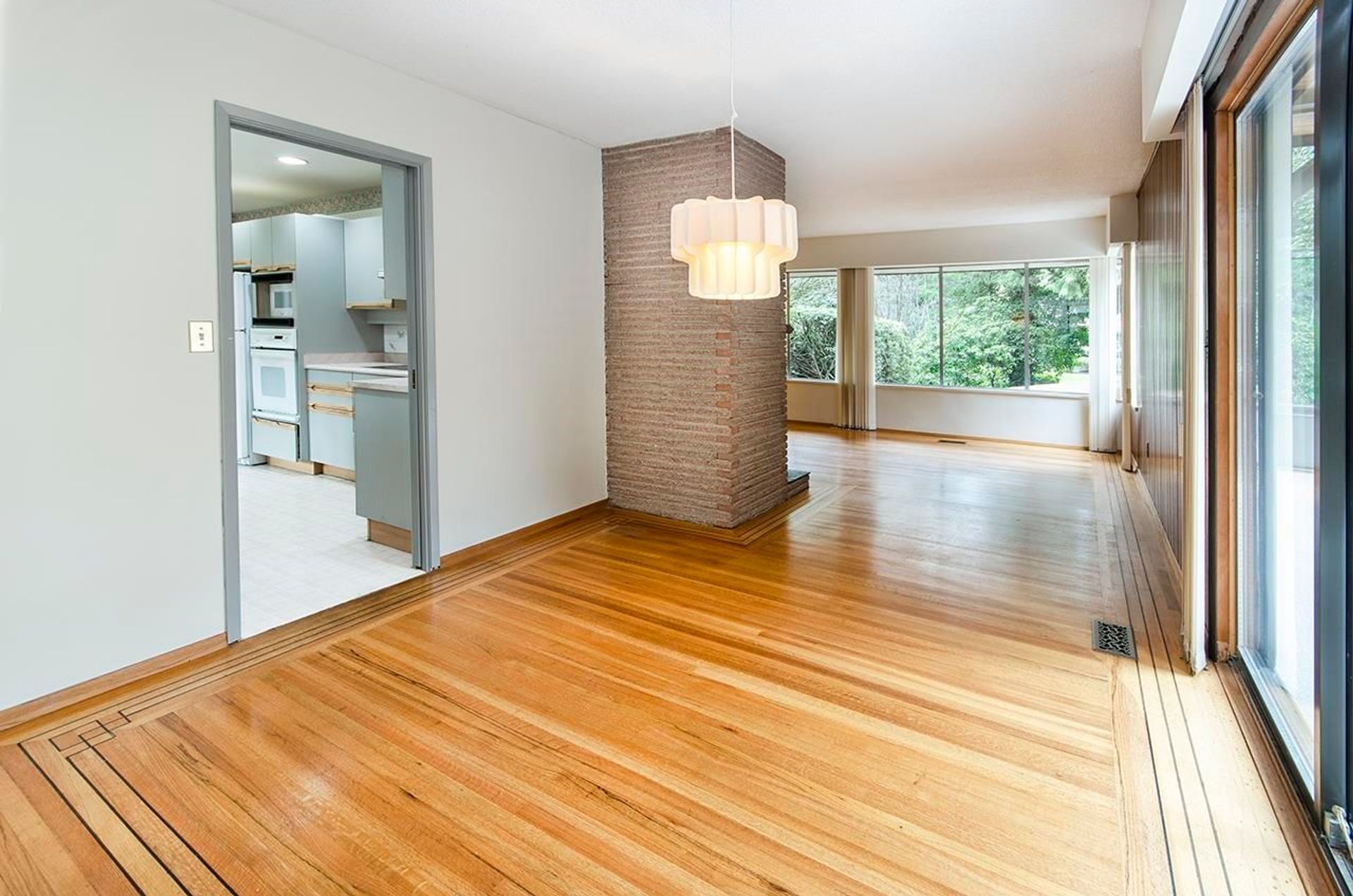 3738-hillcrest-avenue-edgemont-north-vancouver-05 at 3738 Hillcrest Avenue, Edgemont, North Vancouver 3738-hillcrest-avenue-edgemont-north-vancouver-05 at 3738 Hillcrest Avenue, Edgemont, North Vancouver