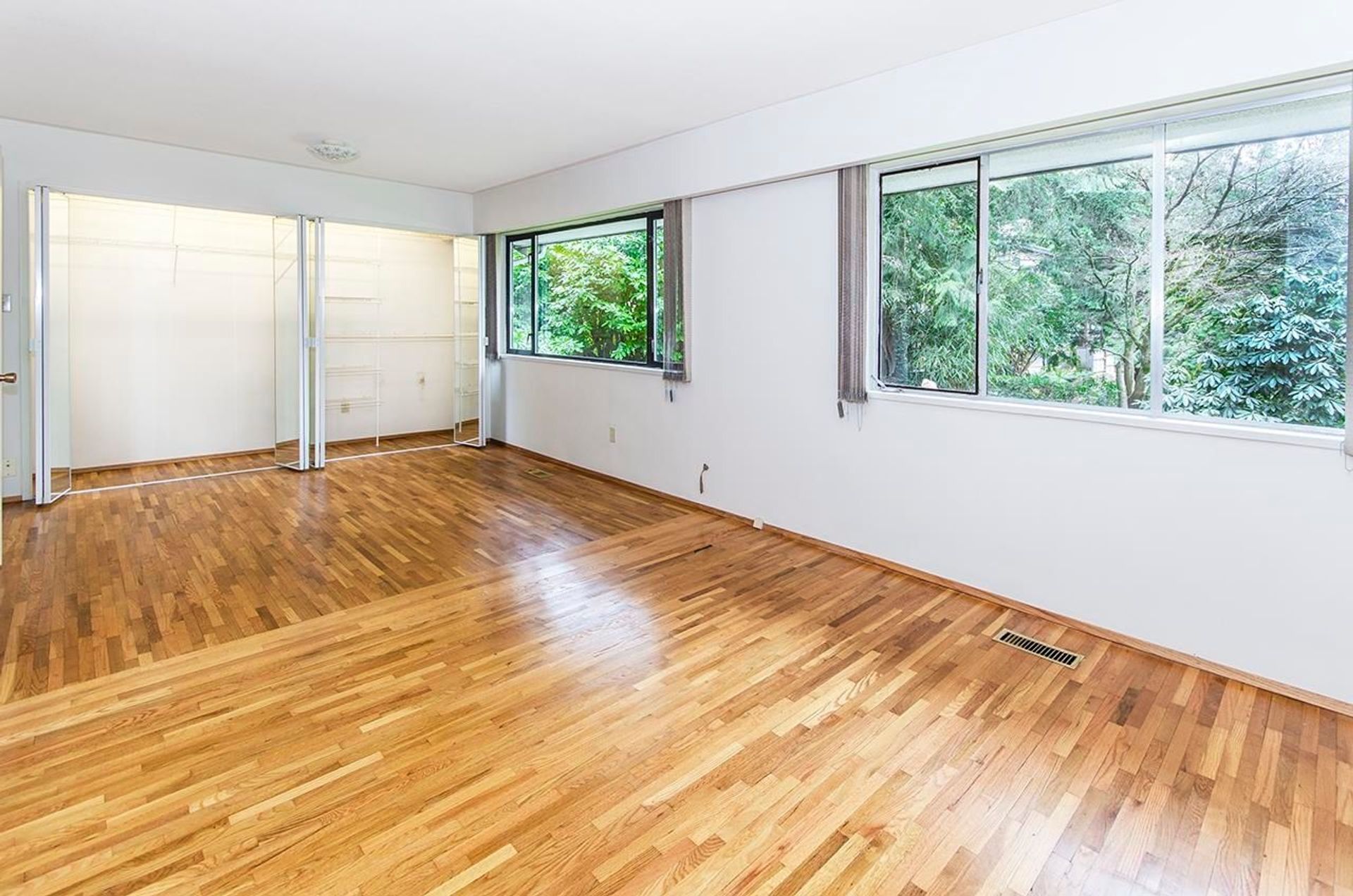 3738-hillcrest-avenue-edgemont-north-vancouver-10 at 3738 Hillcrest Avenue, Edgemont, North Vancouver 3738-hillcrest-avenue-edgemont-north-vancouver-10 at 3738 Hillcrest Avenue, Edgemont, North Vancouver