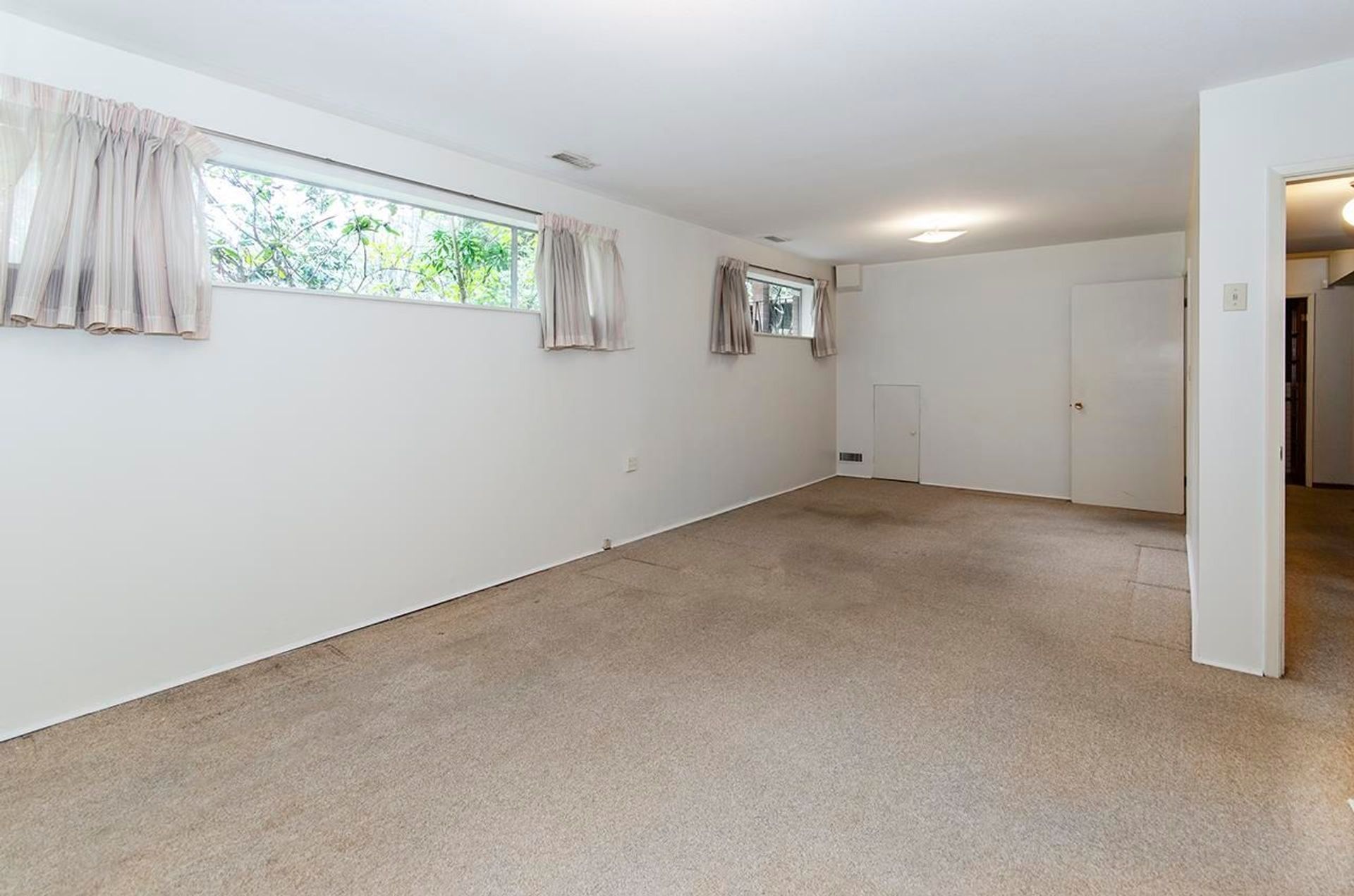 3738-hillcrest-avenue-edgemont-north-vancouver-13 at 3738 Hillcrest Avenue, Edgemont, North Vancouver 3738-hillcrest-avenue-edgemont-north-vancouver-13 at 3738 Hillcrest Avenue, Edgemont, North Vancouver