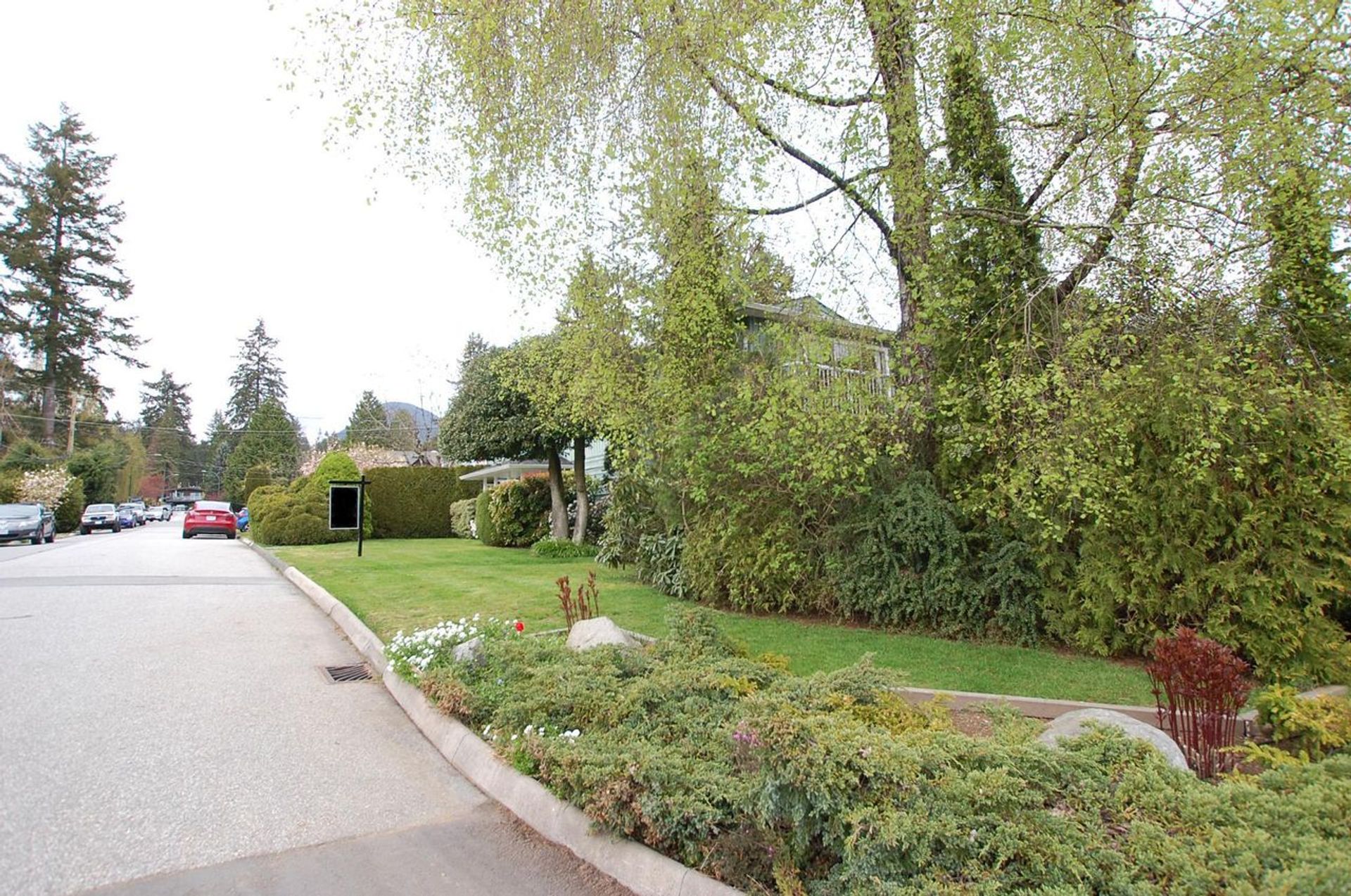 3618-maginnis-avenue-lynn-valley-north-vancouver-31 at 3618 Maginnis Avenue, Lynn Valley, North Vancouver 3618-maginnis-avenue-lynn-valley-north-vancouver-31 at 3618 Maginnis Avenue, Lynn Valley, North Vancouver