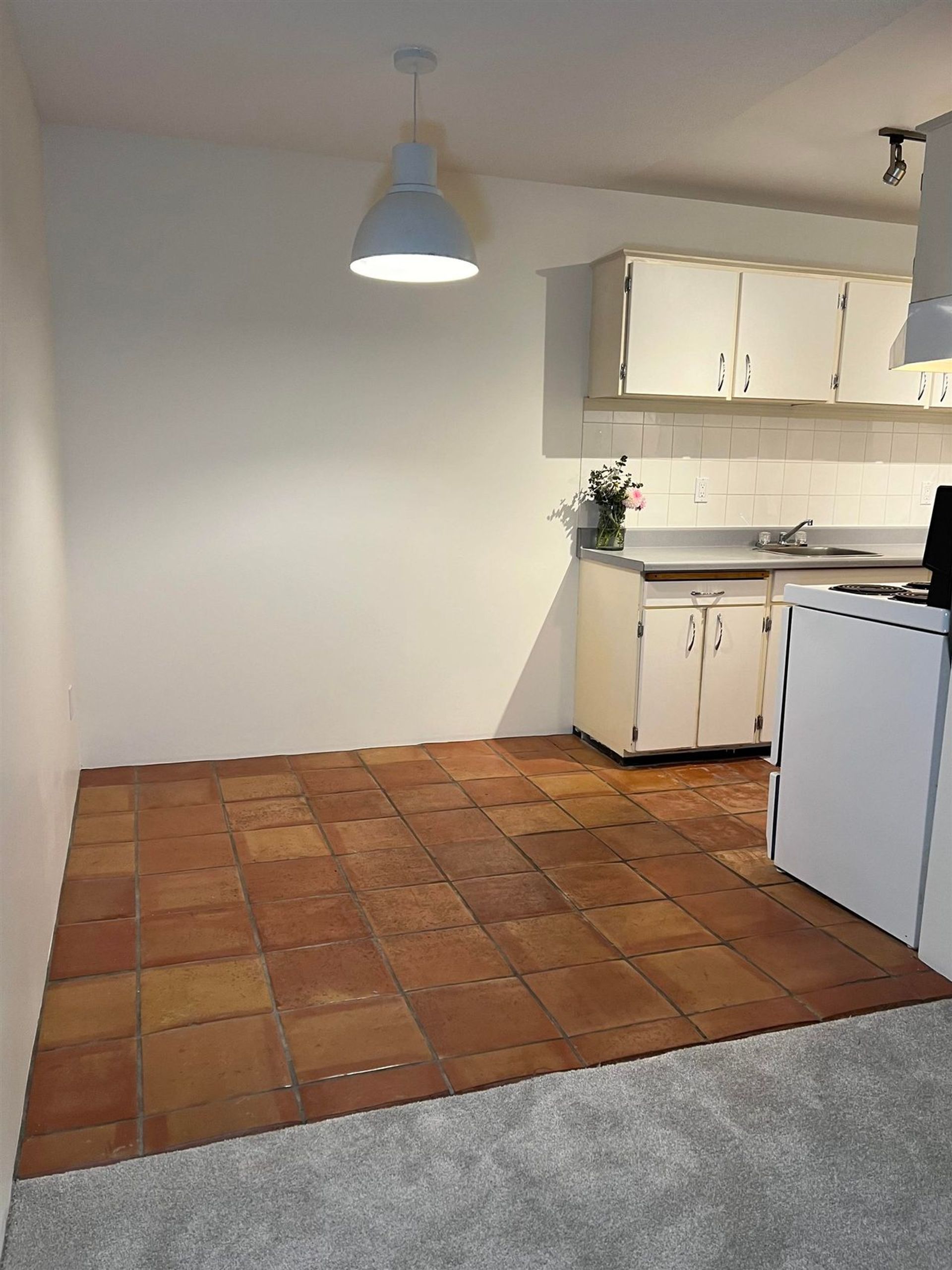 330-e-1st-street-lower-lonsdale-north-vancouver-03 at 208 - 330 E 1st Street, Lower Lonsdale, North Vancouver 330-e-1st-street-lower-lonsdale-north-vancouver-03 at 208 - 330 E 1st Street, Lower Lonsdale, North Vancouver