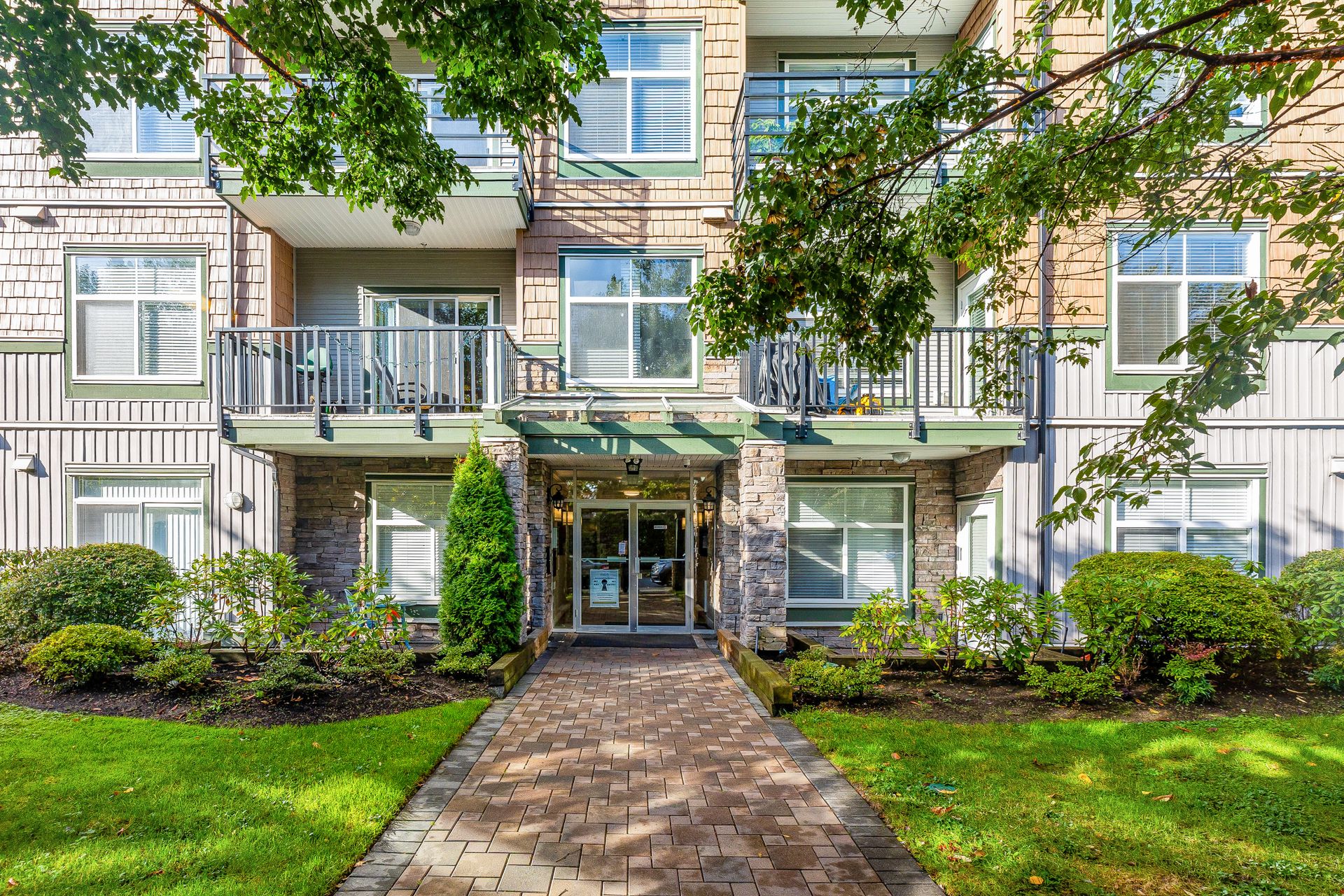 0004 at 212 - 8183 121a Street, Queen Mary Park Surrey, Surrey 0004 at 212 - 8183 121a Street, Queen Mary Park Surrey, Surrey