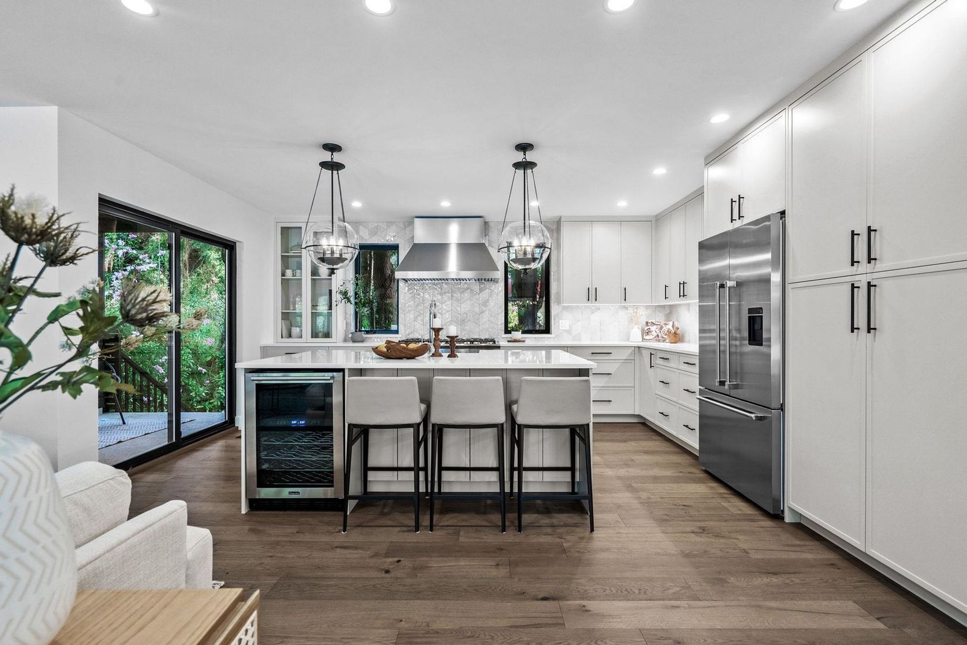 3738-hillcrest-avenue-edgemont-north-vancouver-03 at 3738 Hillcrest Avenue, Edgemont, North Vancouver 3738-hillcrest-avenue-edgemont-north-vancouver-03 at 3738 Hillcrest Avenue, Edgemont, North Vancouver