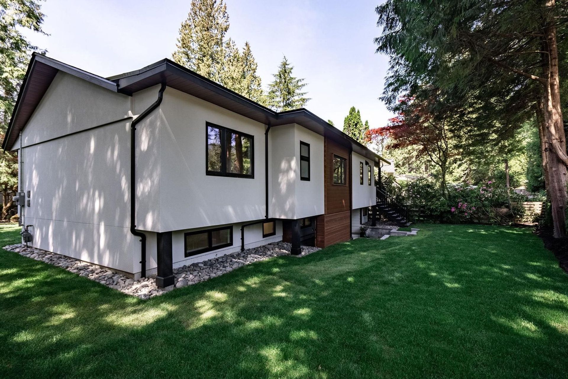 3738-hillcrest-avenue-edgemont-north-vancouver-33 at 3738 Hillcrest Avenue, Edgemont, North Vancouver 3738-hillcrest-avenue-edgemont-north-vancouver-33 at 3738 Hillcrest Avenue, Edgemont, North Vancouver