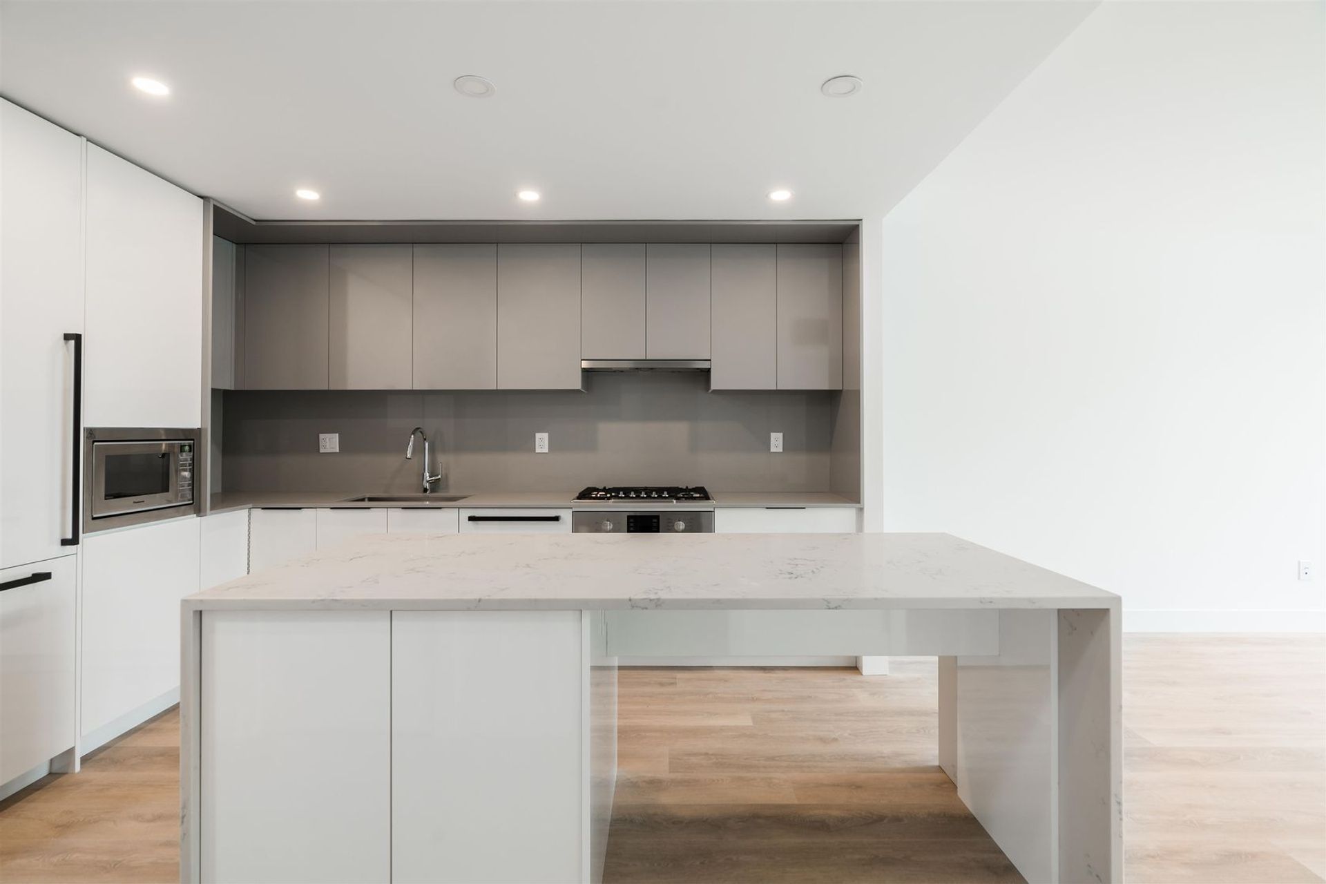 4713-hazel-street-forest-glen-bs-burnaby-south-05 at 4713 Hazel Street, Forest Glen BS, Burnaby South 4713-hazel-street-forest-glen-bs-burnaby-south-05 at 4713 Hazel Street, Forest Glen BS, Burnaby South