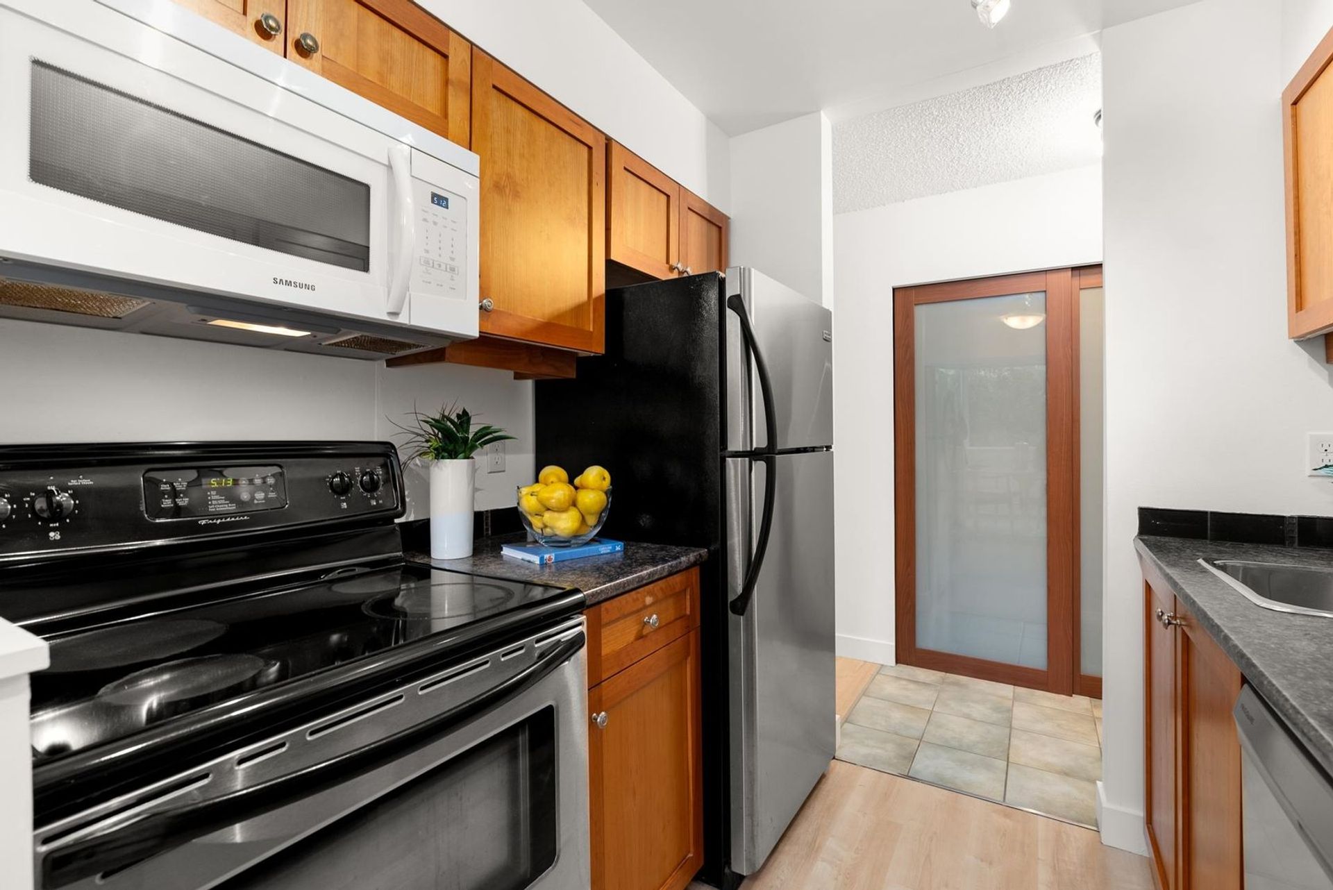 1550-chesterfield-avenue-central-lonsdale-north-vancouver-12 at 107 - 1550 Chesterfield Avenue, Central Lonsdale, North Vancouver 1550-chesterfield-avenue-central-lonsdale-north-vancouver-12 at 107 - 1550 Chesterfield Avenue, Central Lonsdale, North Vancouver