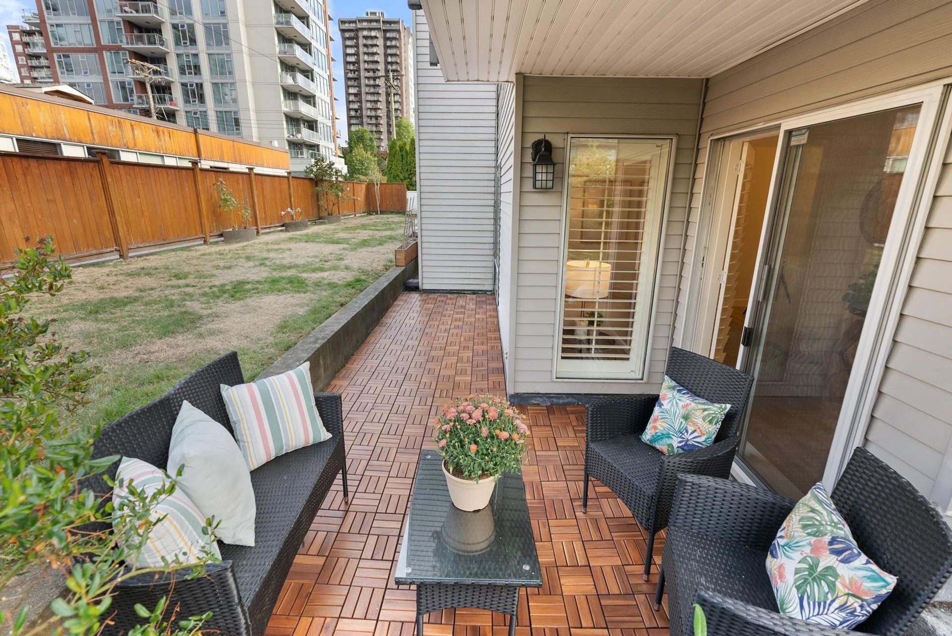 1550-chesterfield-avenue-central-lonsdale-north-vancouver-18 at 107 - 1550 Chesterfield Avenue, Central Lonsdale, North Vancouver 1550-chesterfield-avenue-central-lonsdale-north-vancouver-18 at 107 - 1550 Chesterfield Avenue, Central Lonsdale, North Vancouver