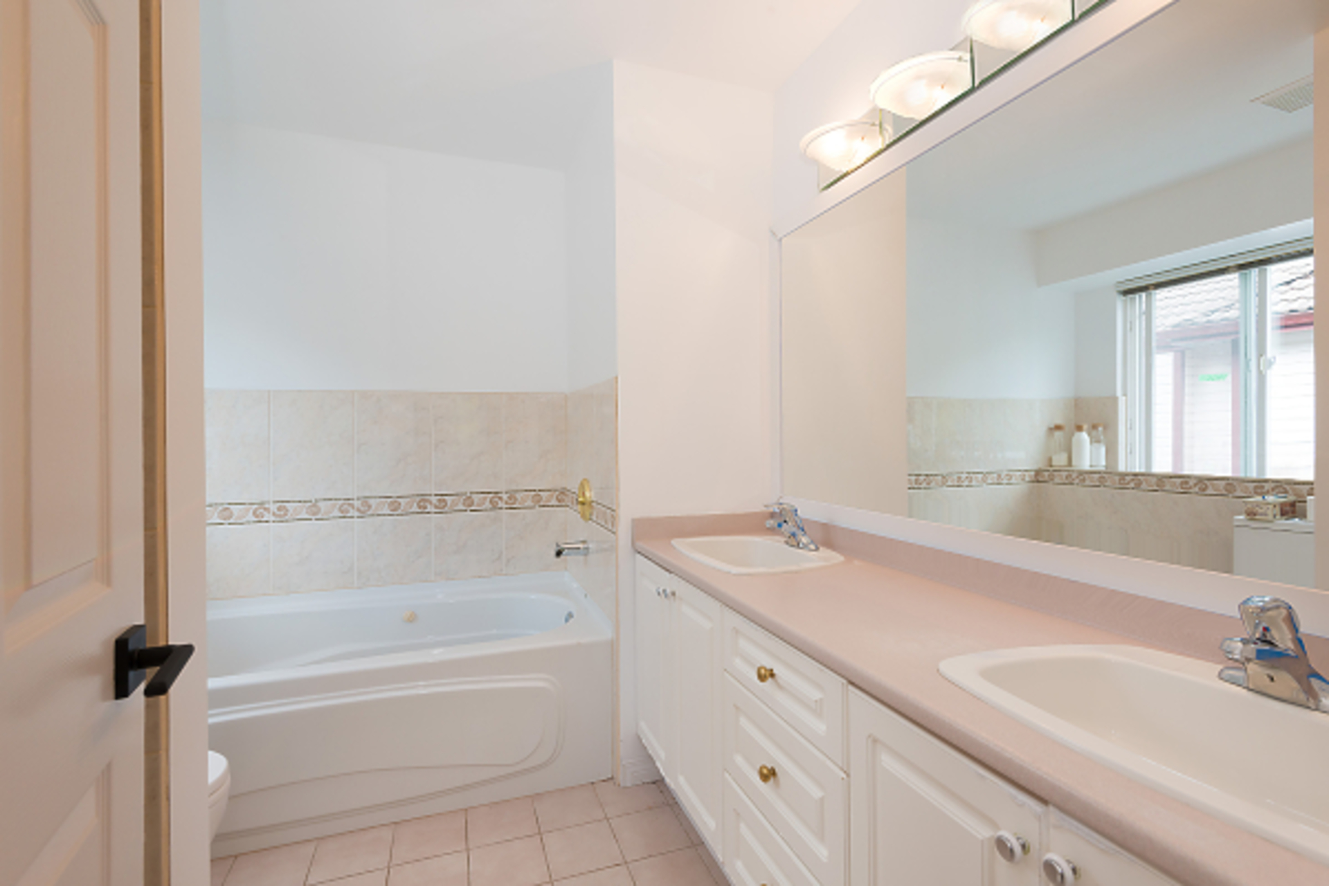 -027-pink at 2542 Sapphire Place, Westwood Plateau, Coquitlam