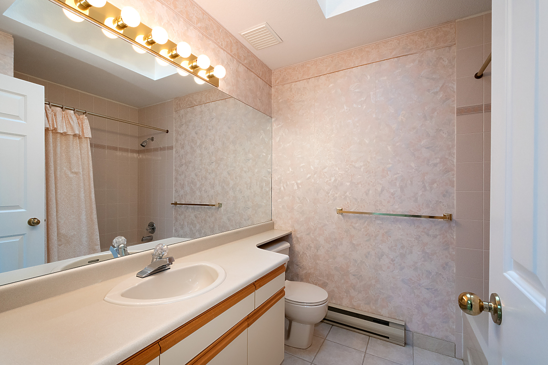 032 at 18 Parkwood Place, Heritage Mountain, Port Moody