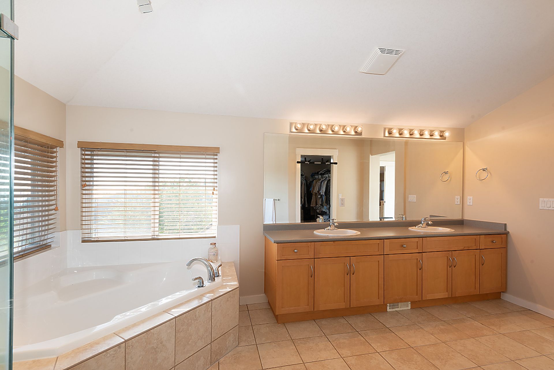 059 at 11 Cliffwood Drive, Heritage Woods PM, Port Moody