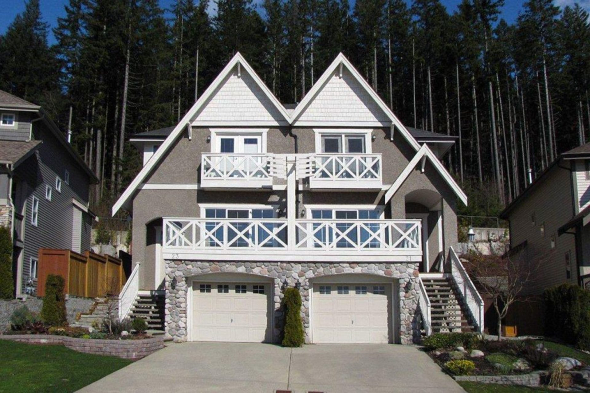 23 Hickory, Port Moody