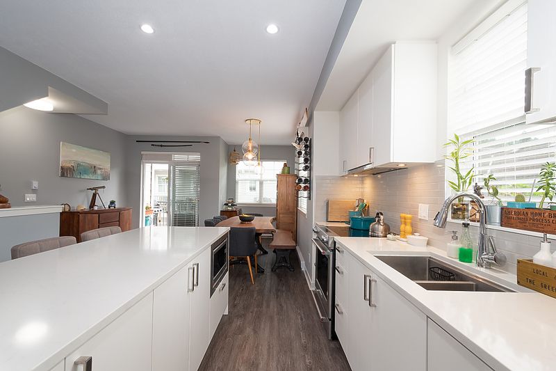 018 at 2823 St Andrews Street, Port Moody Centre, Port Moody