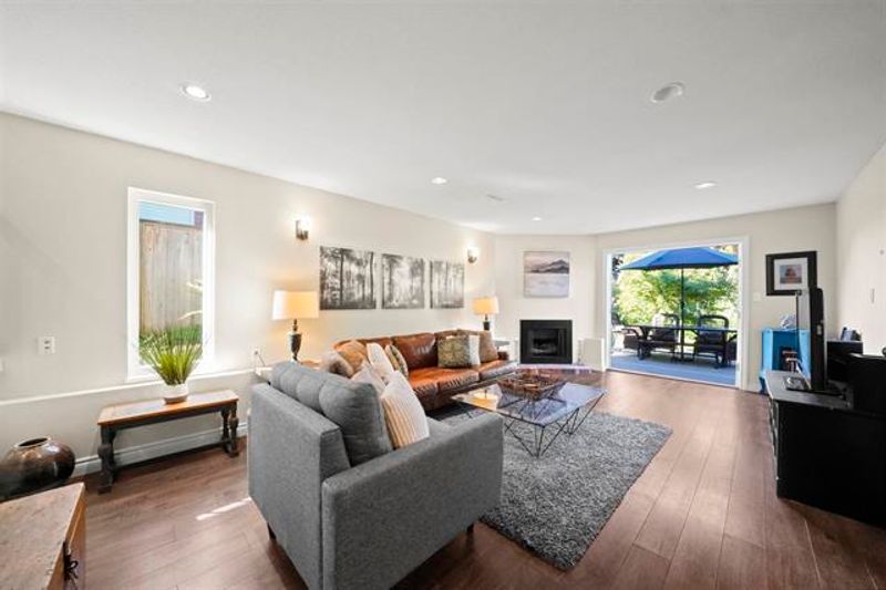 262813667-12 at 873 Lynwood Avenue, Oxford Heights, Port Coquitlam