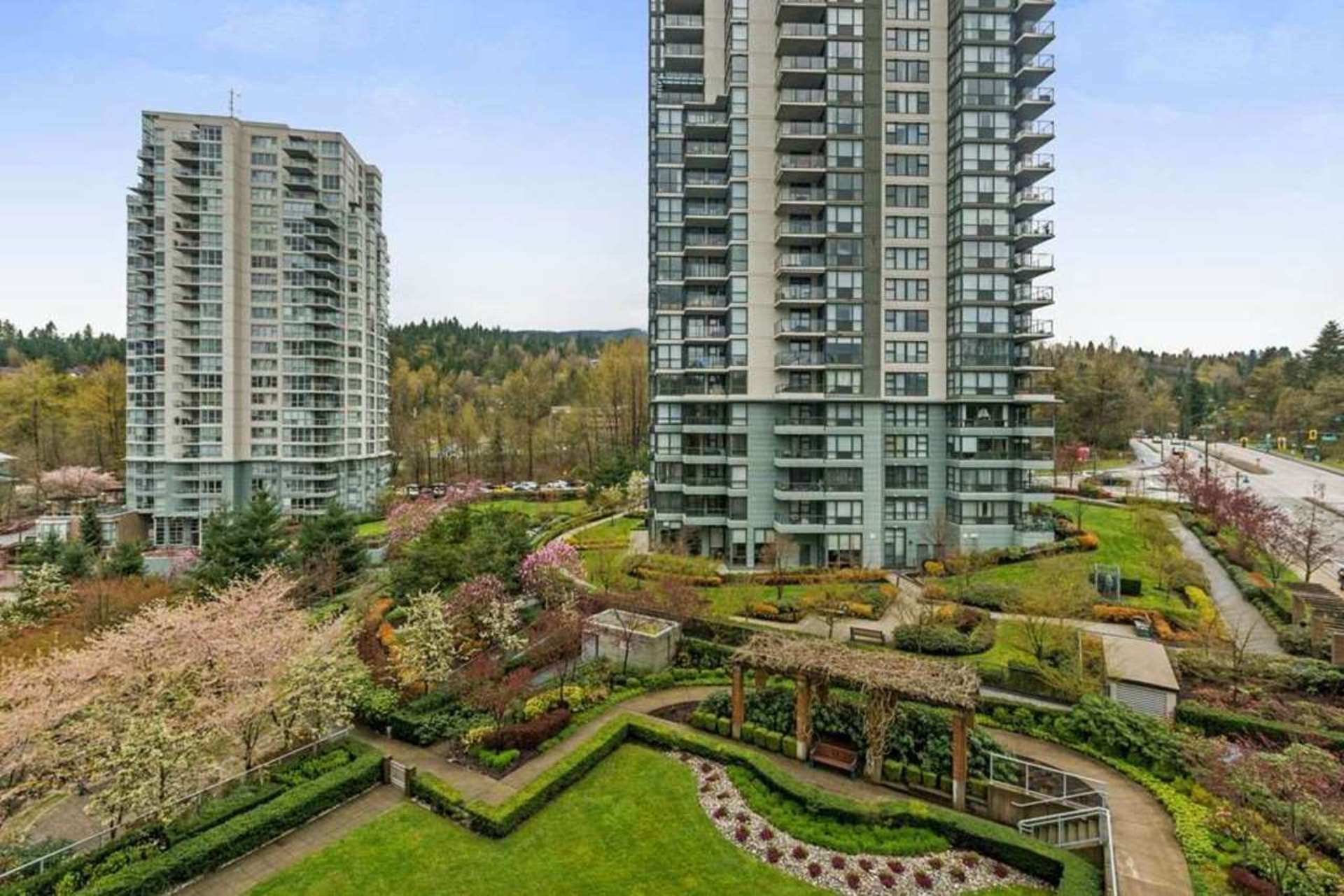 295-guildford-way-north-shore-pt-moody-port-moody-15 at 601 - 295 Guildford Way, North Shore Pt Moody, Port Moody