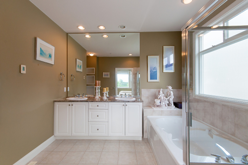 017 at 131 - 19639 Meadow Gardens Way, North Meadows PI, Pitt Meadows