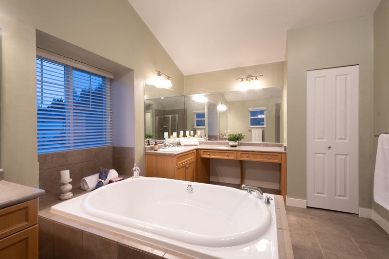 072 at 82 Cliffwood Drive, Heritage Woods PM, Port Moody