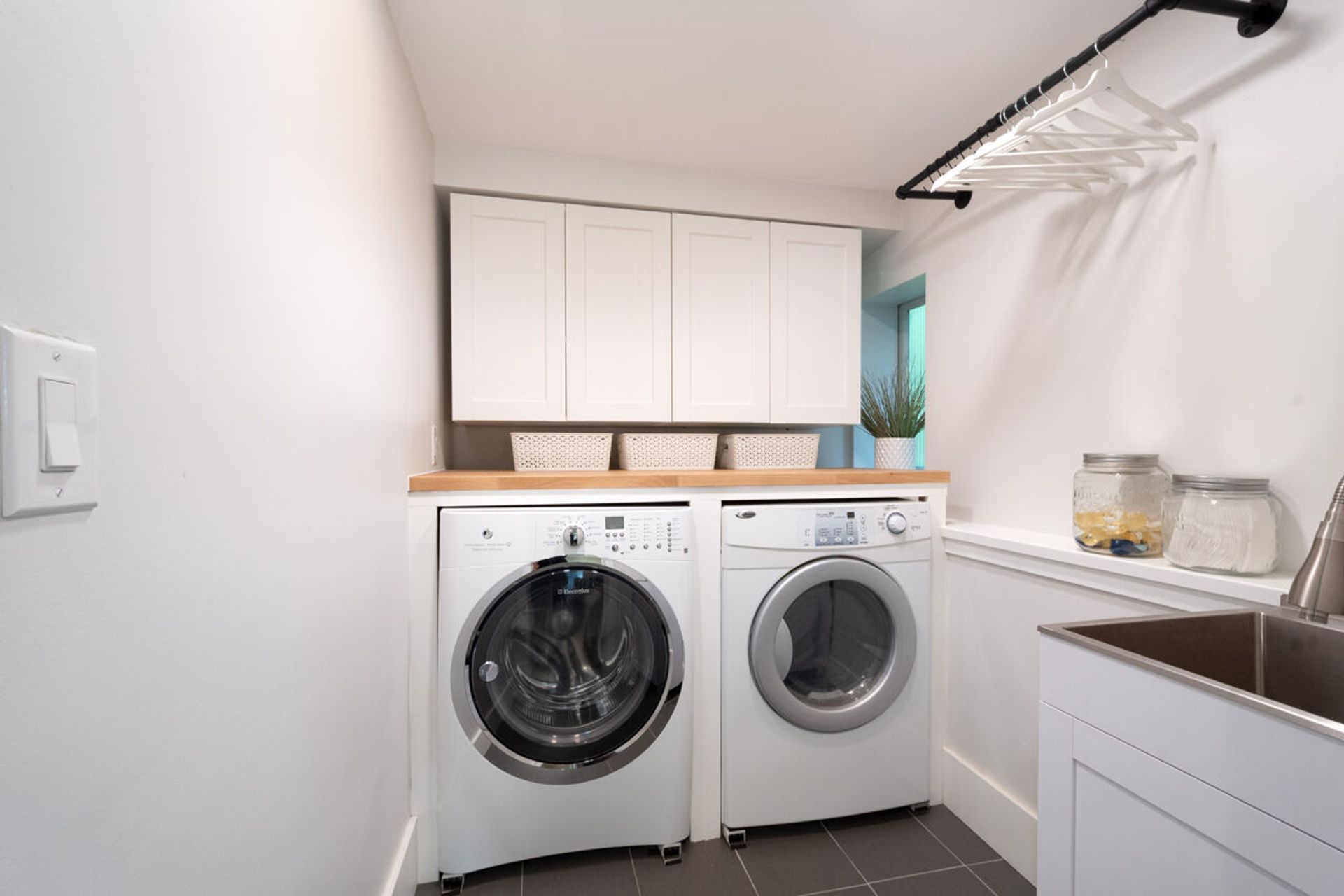 056 at 66 Maple Court, Anmore, Port Moody