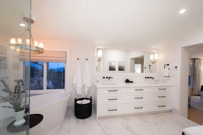 083 at 79 Cliffwood Drive, Heritage Woods PM, Port Moody