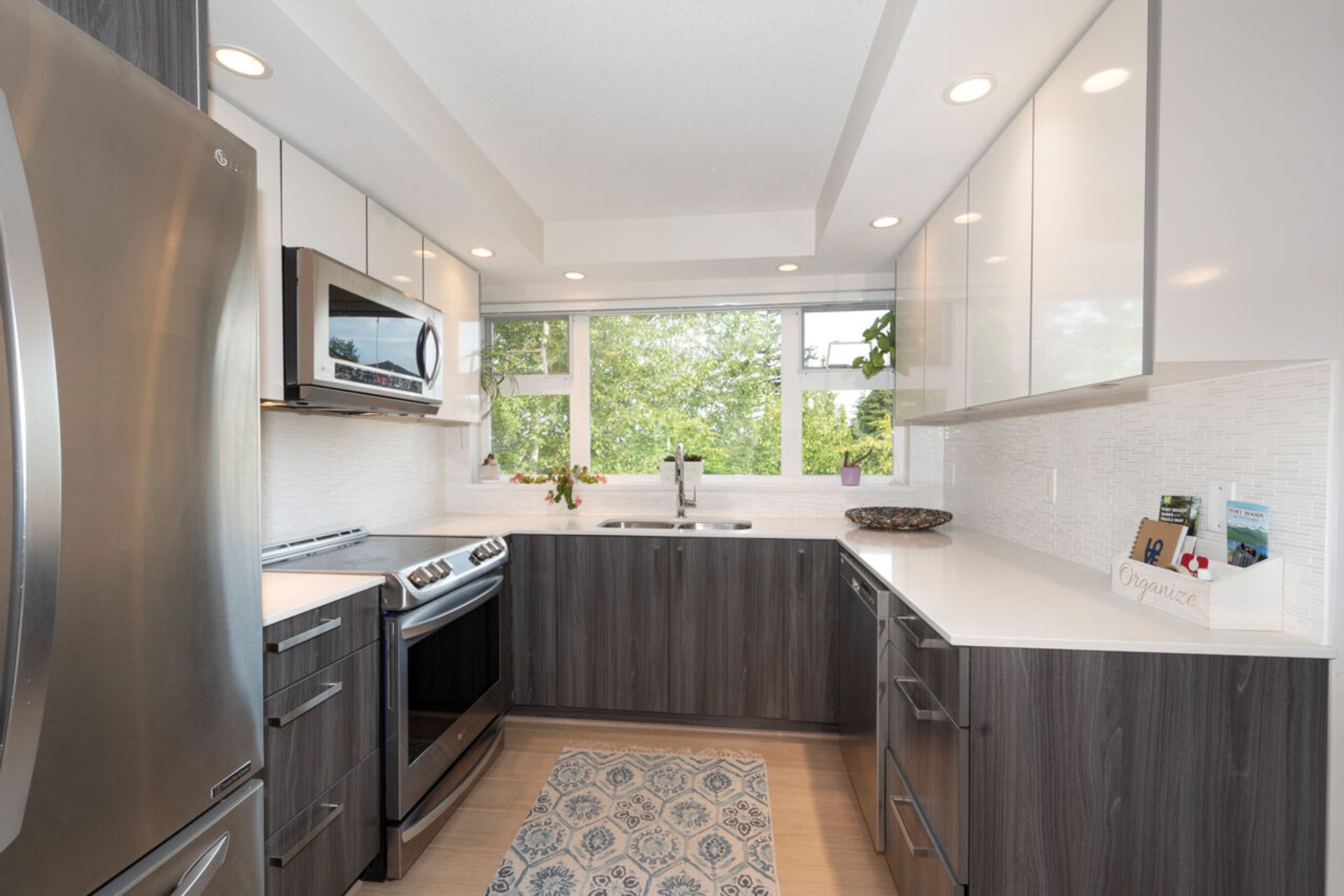 028 at 407 - 160 Shoreline Circle, College Park PM, Port Moody