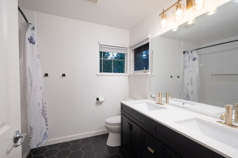 045 at 28 Alder Drive, Heritage Woods PM, Port Moody