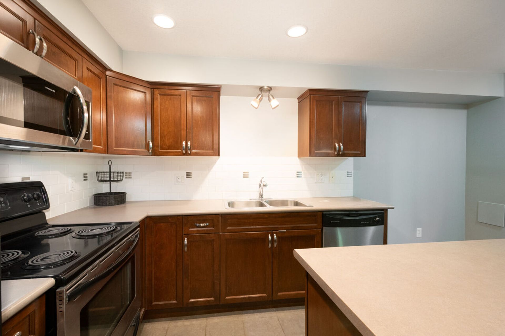 059 at 28 Alder Drive, Heritage Woods PM, Port Moody