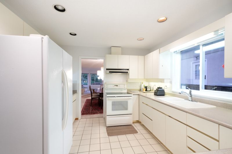 021 at 937 Westmount Drive, College Park PM, Port Moody